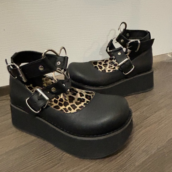 Demonia Sprite-02 Platform Heart Mary Janes - Picture 2 of 9